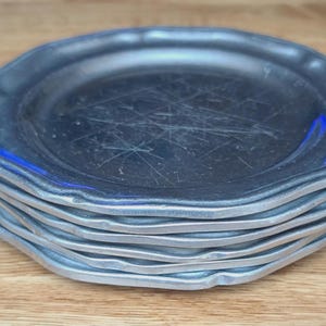 Vintage Lot of 6 Wilton Armetale Queen Anne Pewter 7&quot; Bread and Butter Plates Plates High Gloss