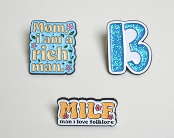 Taylor Swift Merchandise Broschen - Anstecker aus Emaille Pins - 13, Midnights Milf Folklore, Im a Man, Feminismus, The Eras Tour Kostüm