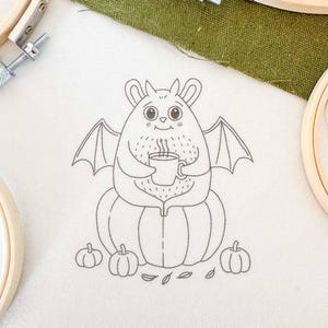 Motif de broderie chauve-souris mignon téléchargeable, pdf de broderie à la main d&#39;halloween, motif de broderie de chauves-souris, motif de broderie d&#39;halloween mignon