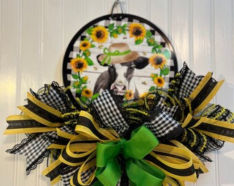 Cute Cow Wreath, Sunflowers Country Farmhouse. Can be yours if it Moo’s you! Free shipping!