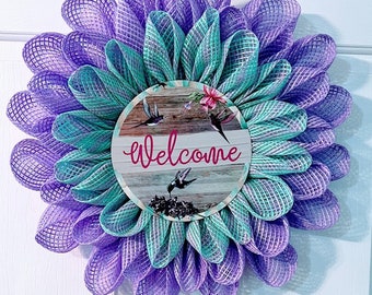Purple flower wall decor. 2 tone purple and plaid flower wreath. metal center, Indoor/ Outdoor. Beautiful gift. Free shipping.