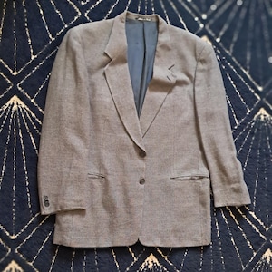Vintage Giorgio Armani Herringbone Wool Blazer – Men&#39;s 2 Button Gray Sport Coat – Classic Italian Tailoring – Size L