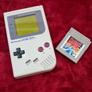 Nintendo Game Boy vintage con cartucho de juego original, misión RADAR / Consola de juegos retro / Artículo de coleccionista