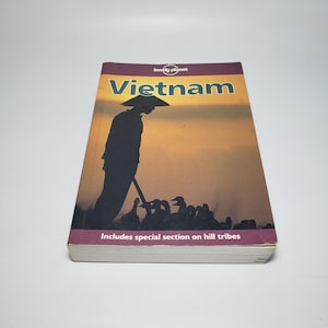 Lonely Planet: Vietnam, enthält einen speziellen Abschnitt über Bergstämme, Taschenbuch, 1997 - Karten, empfohlene Orte, Sprachabschnitt, Bergstämme