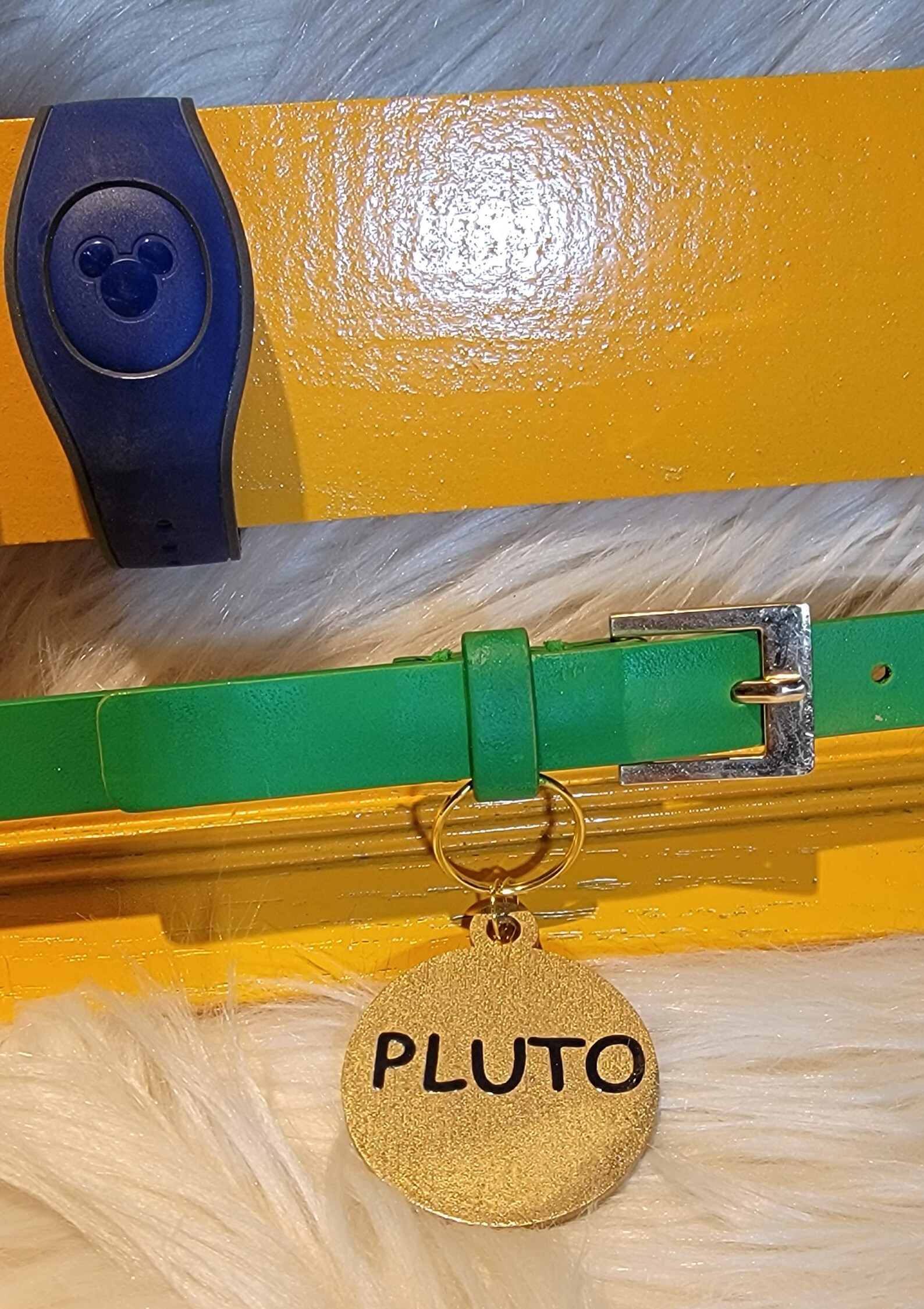 Pluto Wrist Band Display Frame - Etsy