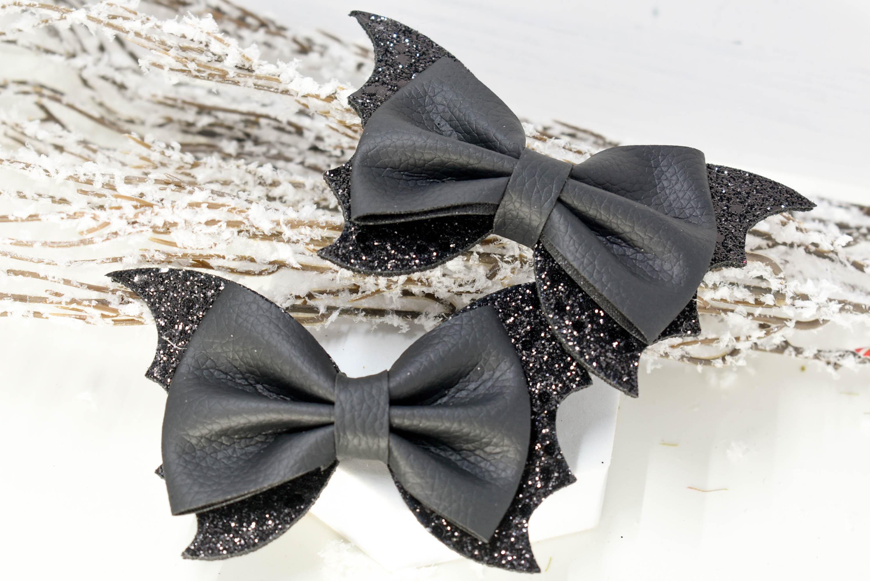 Emo Goth Punk Black Glitter Bat Wing Shape Halloween Bow  display picture 2