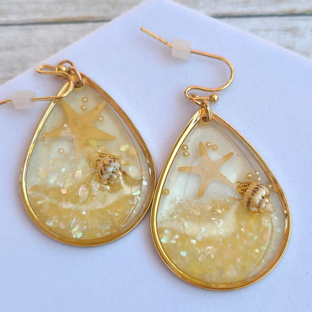 Beige - Handcrafted Circle Shaped Bamboo Earrings with Seashell
