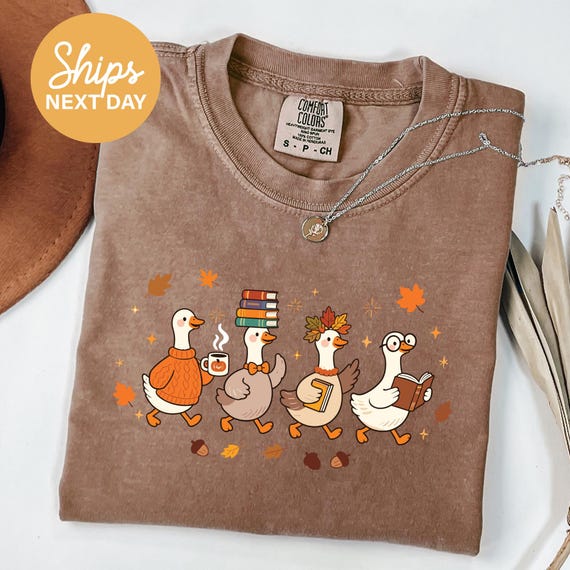 fall goose shirt, cute goose tee, fall t-shirt, Thanksgiving season tee, Thanksgiving shirt, autumn tee, cute teacher shirt, book lover tee