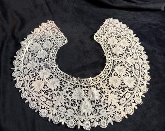 Antique Handmade Lace Collar – Needle-Lace Floral Motif – Edwardian to Early 1920s Dress Collar