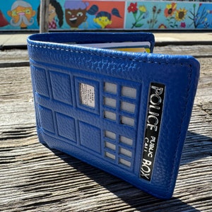 Premium Pebbled Italian Leather Tardis 4.0 + RFID ***Limited Edition*** in stock - Silk Van Gogh Motif Lining It’s Bigger on the Inside!