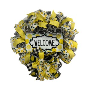 Lemon Welcome Wreath, Summer Front Door Decor, Yellow and Black Mesh Wreath, Lemon Farmhouse Wreath, Handmade Everyday Wreath, Porch Decor