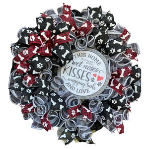 Dog Wreath for Front Door, Pet Lover Wreath, Paw Print Bone Wreath, Dog Mom Decor, Dog Themed Mesh Wreath, Wet Noses Kisses Sign