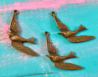 Bronze Seagull Charms: Bird Pendants, Jewelry Supplies (35x18mm)