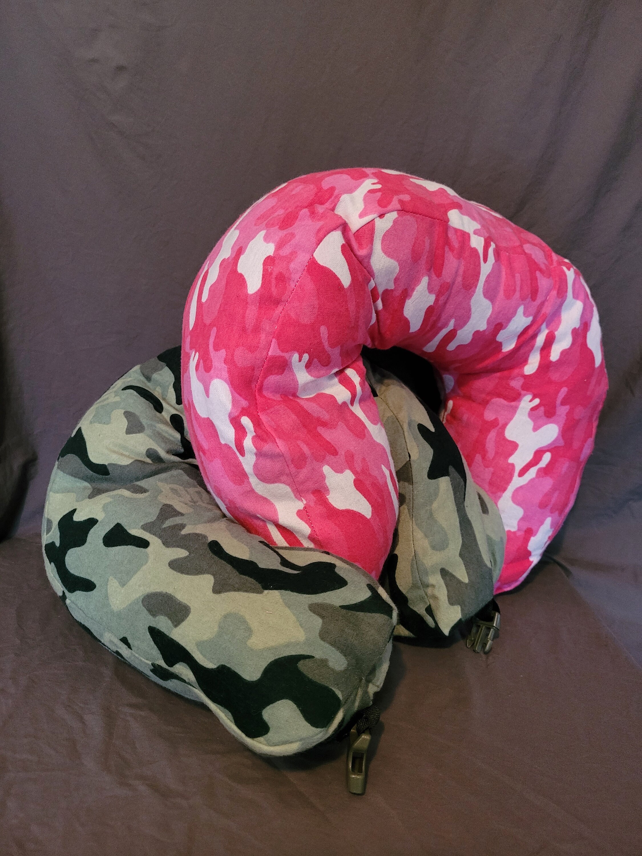 Camo hot sale travel pillow