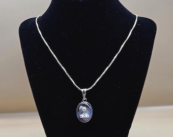 Malverde Pendant w/ Box Chain (Venetian Chain) Cadena con medalla de Malverde TriColor