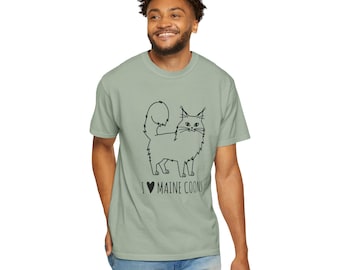 Maine Coon Cat T-Shirt — I Love Maine Coons Graphic  — no logo