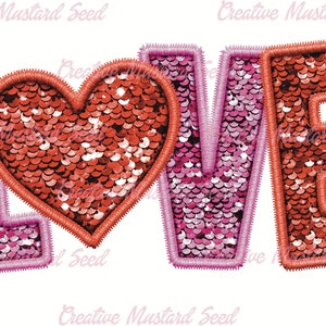Può includere: La parola "LOVE" è scritta in grandi lettere rosa e rosse con un cuore al centro. Le lettere sono ricoperte di paillettes.