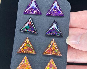 Individual studs or Set of 4 holographic triangular earrings: shiny resin jewelry, hypoallergenic.