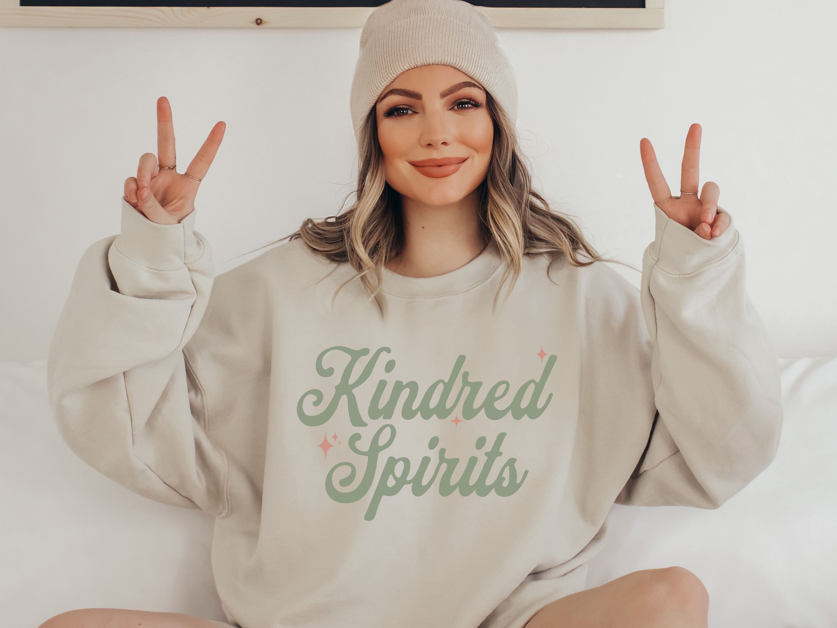 赤毛のアンのスウェットシャツ、読書好きへのギフト、親近感、グリーン