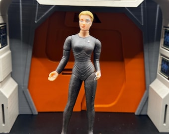 Seven of nine action figure discount