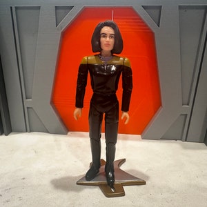 Lieutenant Torres from Season 7  [Star Trek Voyager - Wave 1]