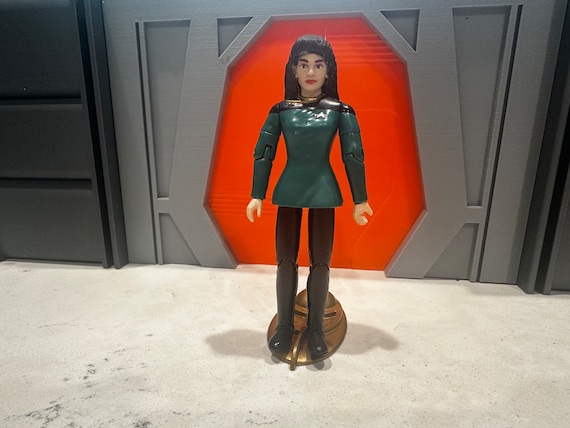 Counselor Troi in Dress Uniform [TNG Season 7 / Wave 1] (alternate) - Etsy