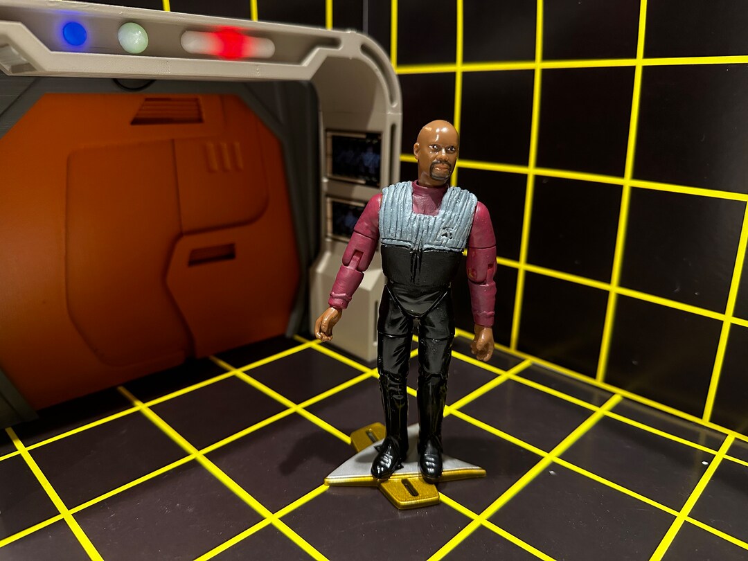 Captain Benjamin Sisko in Captain's Vest [PROTOTYPE CLOSEOUT] - Etsy