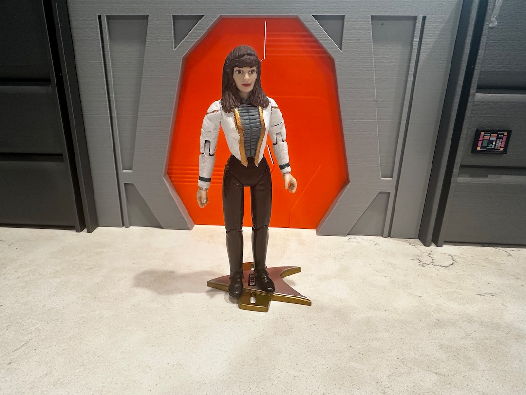 Counselor Deanna Troi in Dress Uniform [star Trek TNG Movie Line - Wave ...
