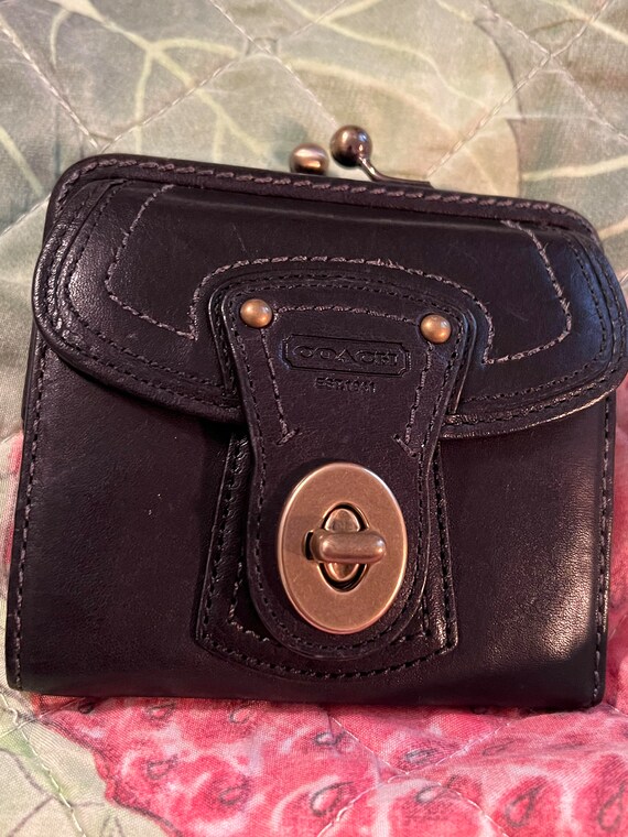 coach kisslock wallet Gem