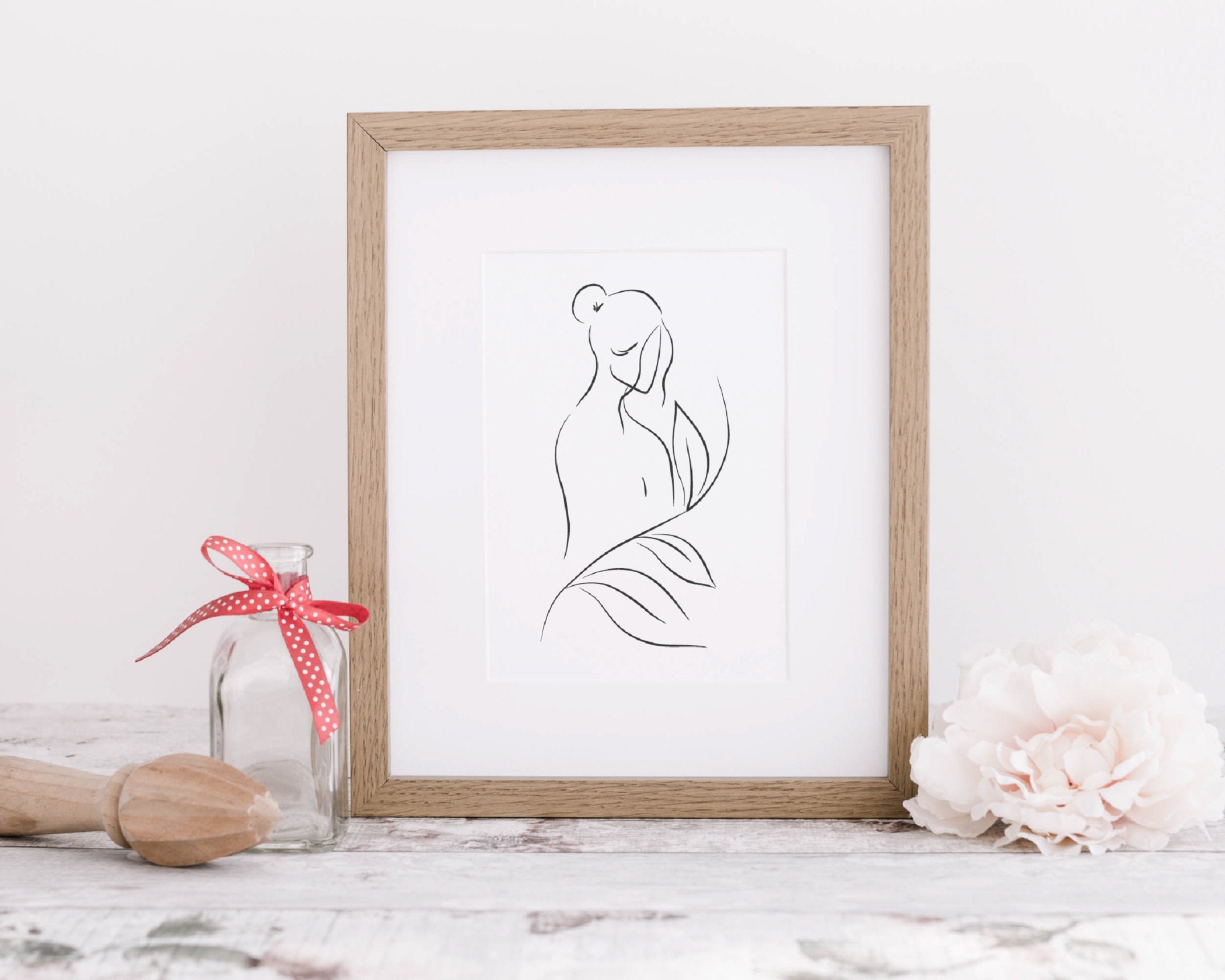 Minimalist Woman Line Art: Metal Wall Decor, Bedroom Art
