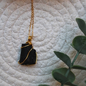 Gold-plated & silver black tourmaline necklace | natural stone | protective stone | protective necklace | crystal necklace | raw stone | healing stone | pendant