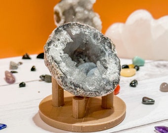 Simple Crystal Stand for Display 3D Printed