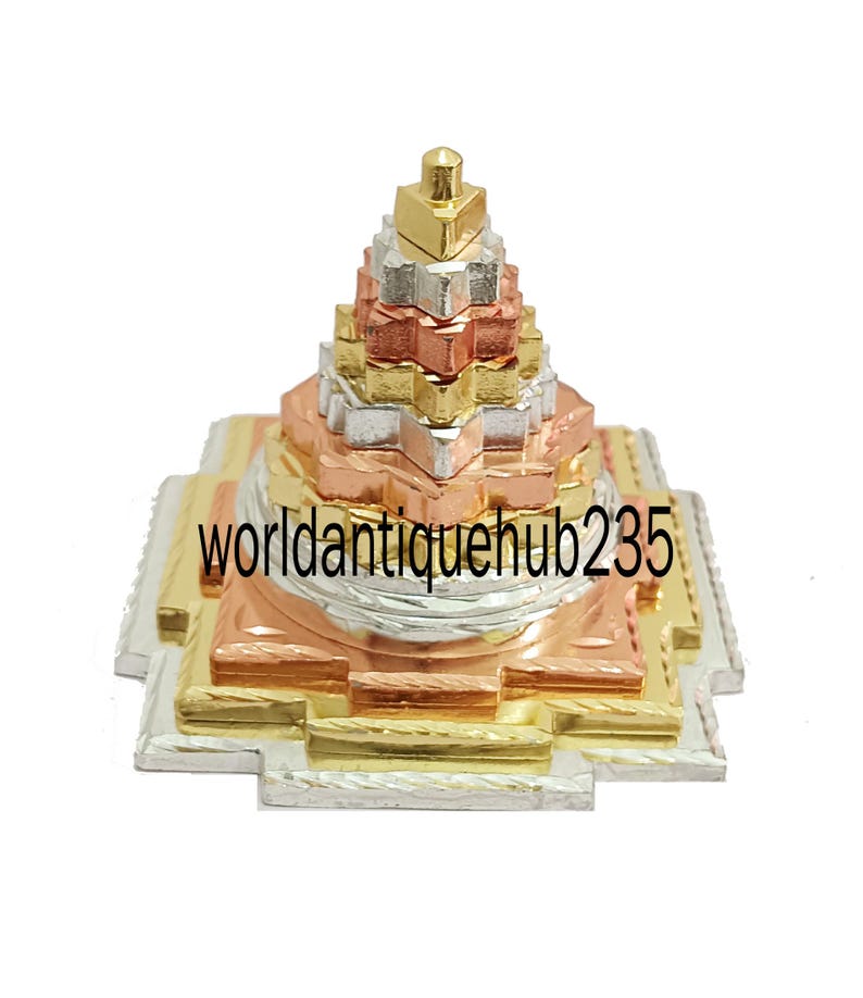 Laxmi Wealth Orgonite Pyramid – Shree Yantra, Rudraksha, Vastu Golden Silver Copper
