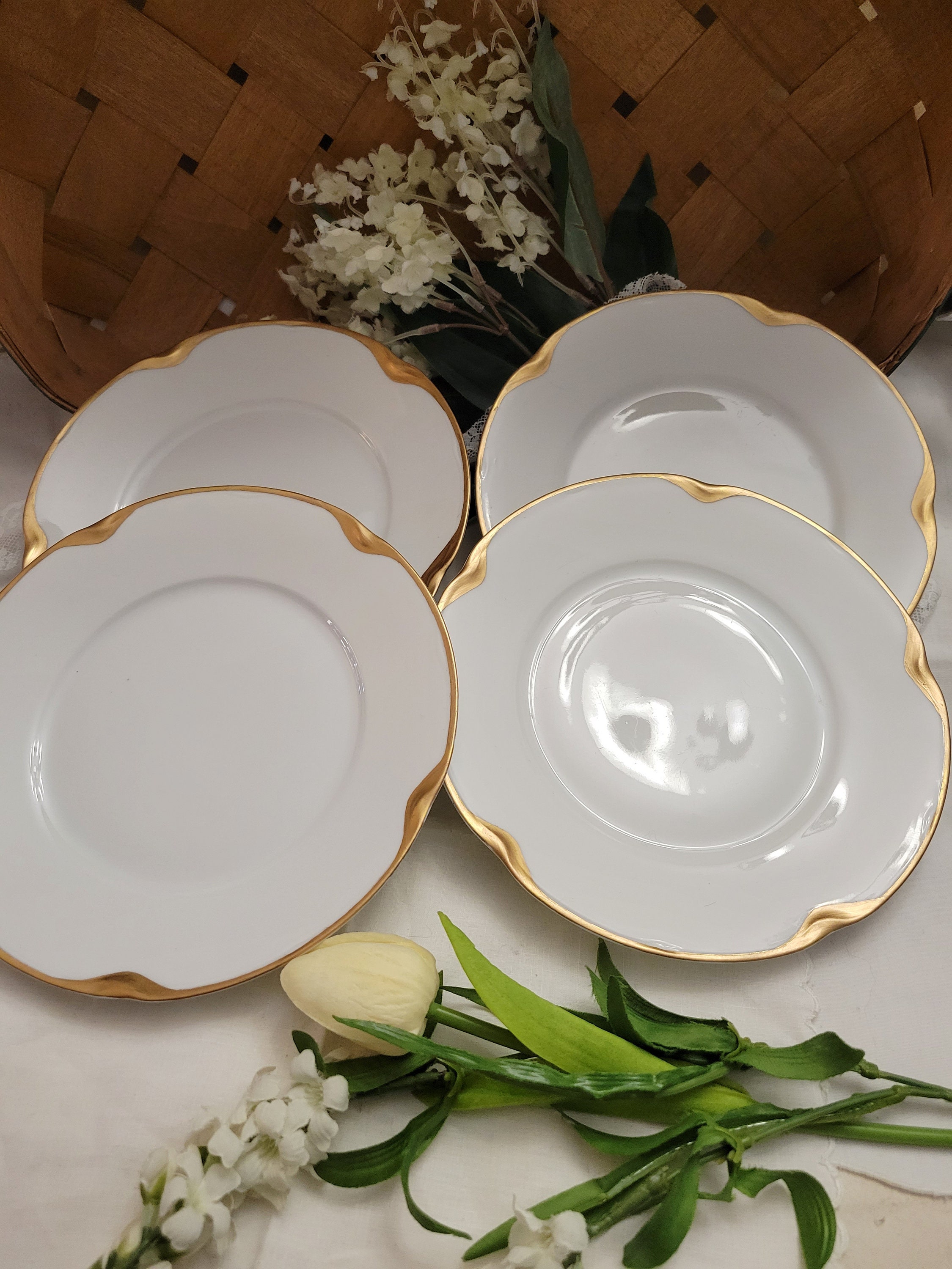 Rubtlamp 200Pcs Gold Plastic Dessert Plates,Gold Small Plates