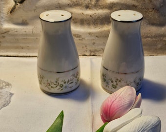 Noritake "Savannah" Salt and Pepper Set