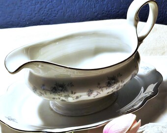 Johann Haviland "Blue Garland" Gravy Boat with Attached Plate