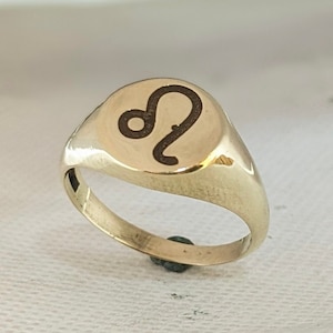 Zodiac Sign Signet Ring, Astrology Signet Ring, Personalized Zodiac Ring, Zodiac Sign Handmade Jewelry, Birthday Personalized Gift for Her