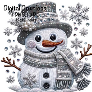 Op de afbeelding: Een glinsterende witte sneeuwpop met een zilveren hoed, sjaal en knopen. De sneeuwpop is omringd door zilveren sneeuwvlokken en kralen. De afbeelding bevat de tekst "Digital Download 1 PNG, 1 JPG 12x12 inches".