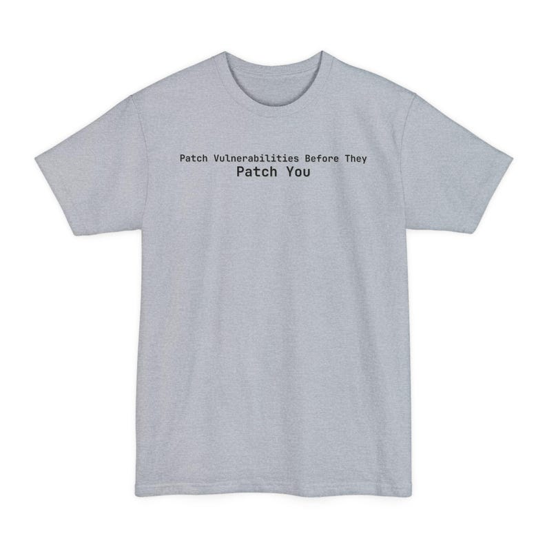 Schließe Sicherheitslücken, bevor sie dich ausnutzen – Lustiges DevOps-T-Shirt – Geschenk für Cybersicherheit Bild 3