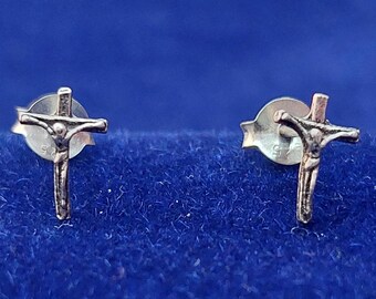 Orecchini A Perno Croce In Argento Sterling 925: Piccoli E Delicati, In Scatola Regalo
