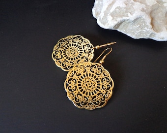 Gold filigree earrings, Brass earrings, Minimalist earrings, Retro gold earrings, Dainty earrings, Hypoallergenic