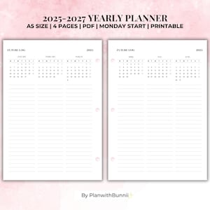 Op de afbeelding: Een printbare jaarplanner met kalenders voor 2023, 2024, 2025, 2026 en 2027. De planner is ontworpen voor A5-formaat papier en begint op maandag.