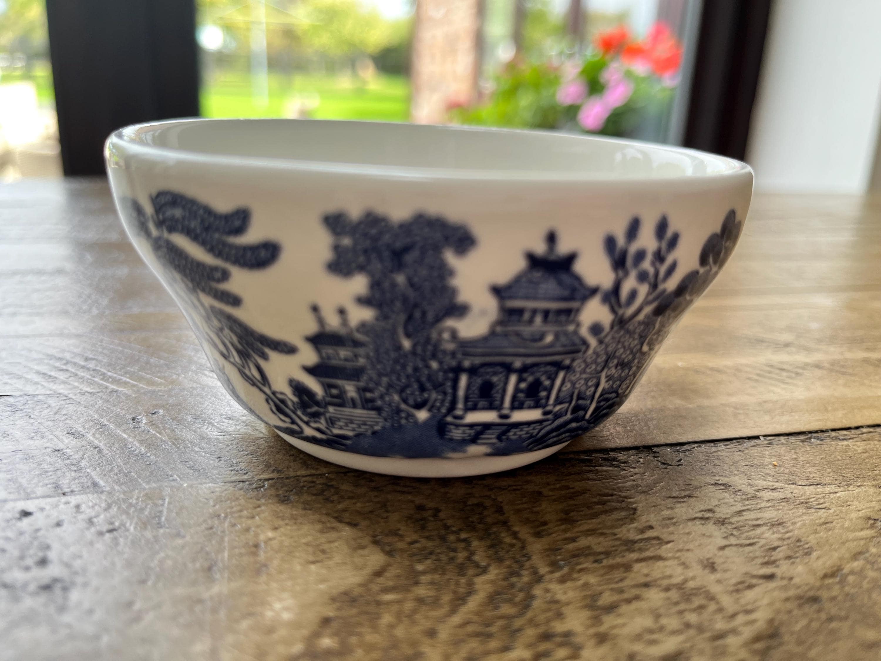 Blue Willow Bowl and Pitcher - Etsy