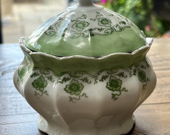 Vintage Lidded Sugar Bowl – Green Floral Pattern & Scalloped Design