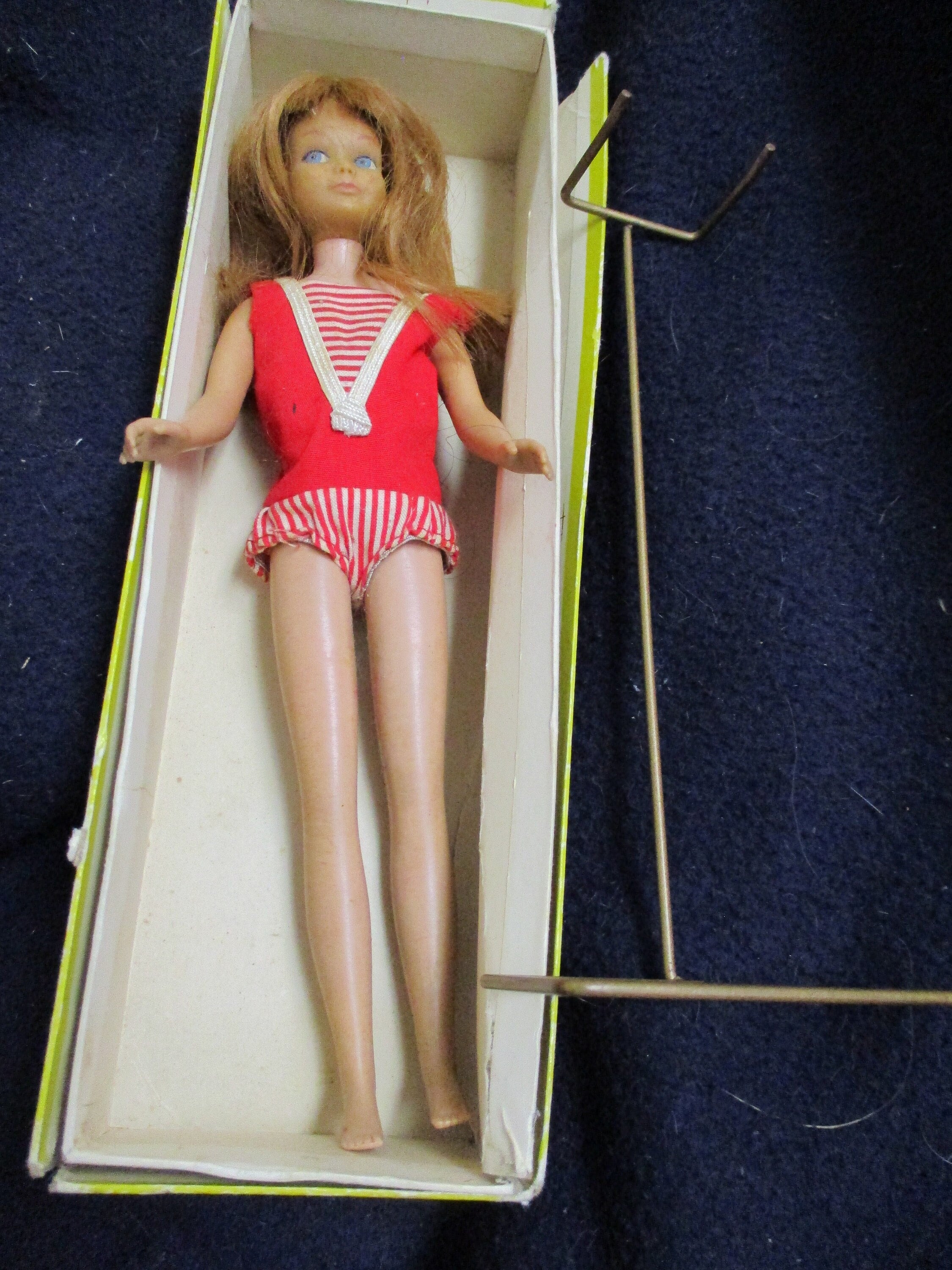 新着 □□ 1967年頃 スキッパー（Skipper）ベンダブルレッグ・洋服 ビンテージバービー (1959-1966)