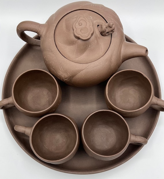 Yixing Chinese Teapot and Tea Cup Set