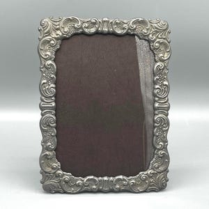 Vintage Baroque by Wallace Silver-Plated Ornate Picture Frame, 5x7 Picture Size, Vintage