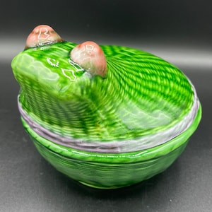 Italian Frog Candy Dish with Lid, Ceramic Bowl with Basket Weave, Made in Italy, Vintage