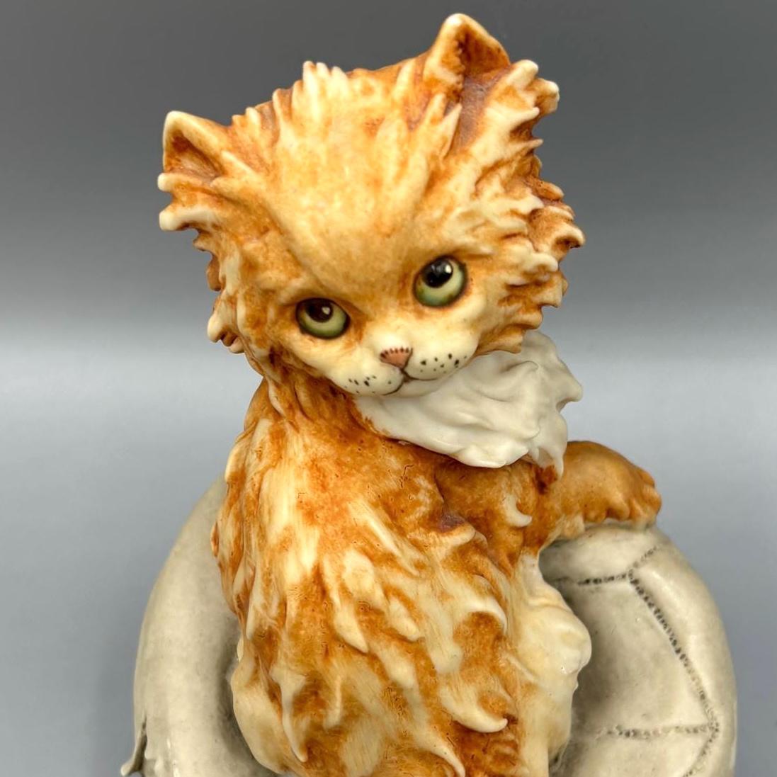 Vintage Giuseppe Armani Cat Figurine – 1984 Florence Kitten