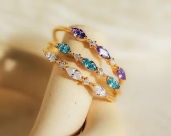 14K Gold Marquise Geburtsstein Ring von Pashi Minimalist, zierlicher individueller Edelstein Ring, Minimalistischer Edelstein Ring, Mütter Ring mit Geburtssteinen